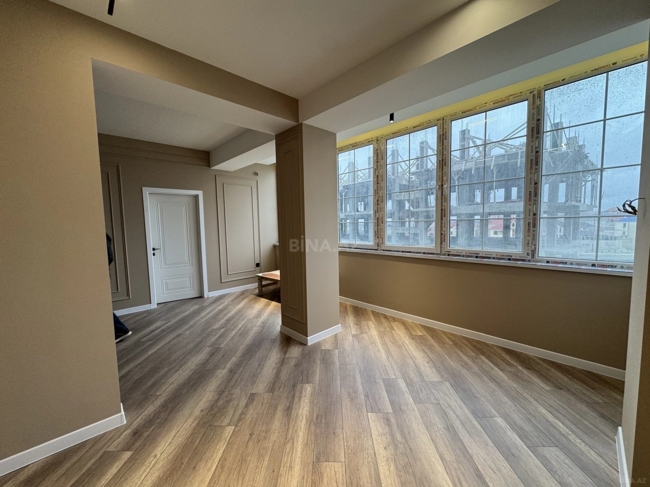 Satılır 3 otaqlı mənzil 73 m²