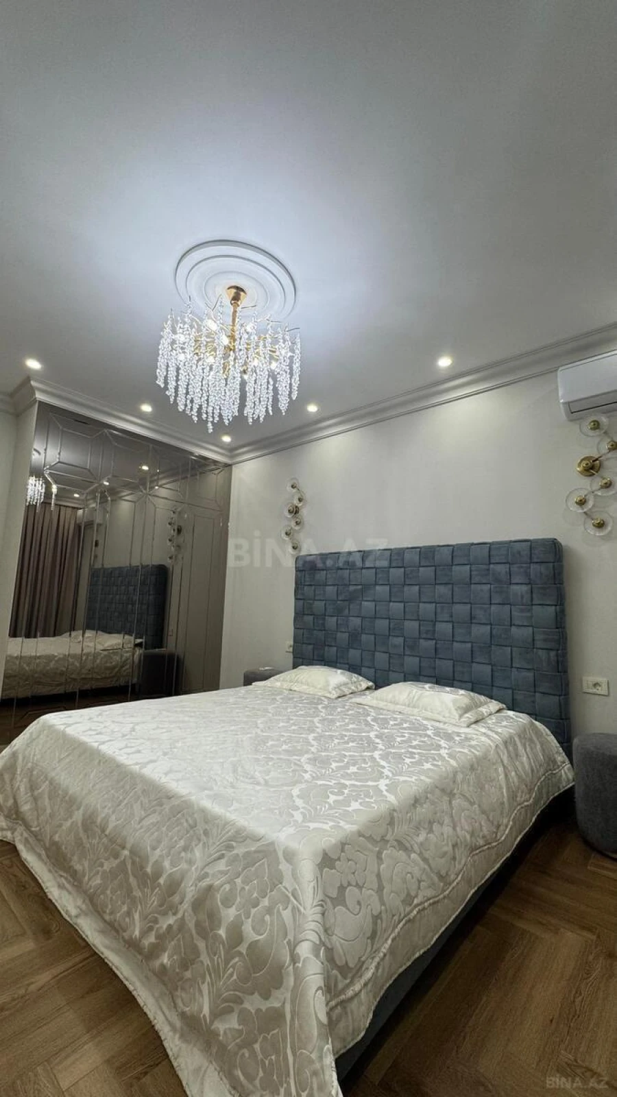 Satılır 3 otaqlı mənzil 110 m²