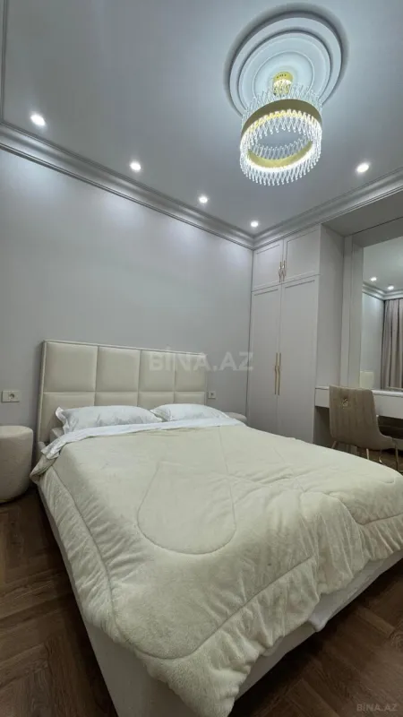 Satılır 3 otaqlı mənzil 110 m²