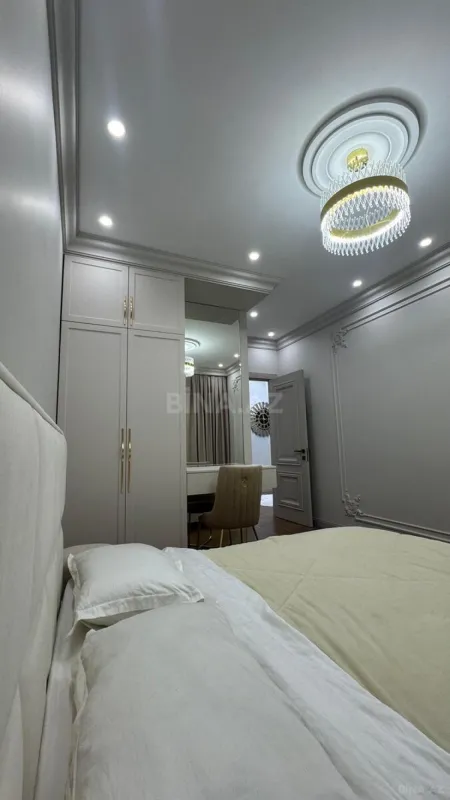 Satılır 3 otaqlı mənzil 110 m²