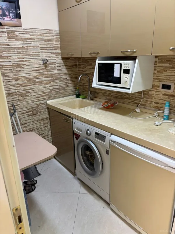 Kirayə verilir obyekt 88 m²