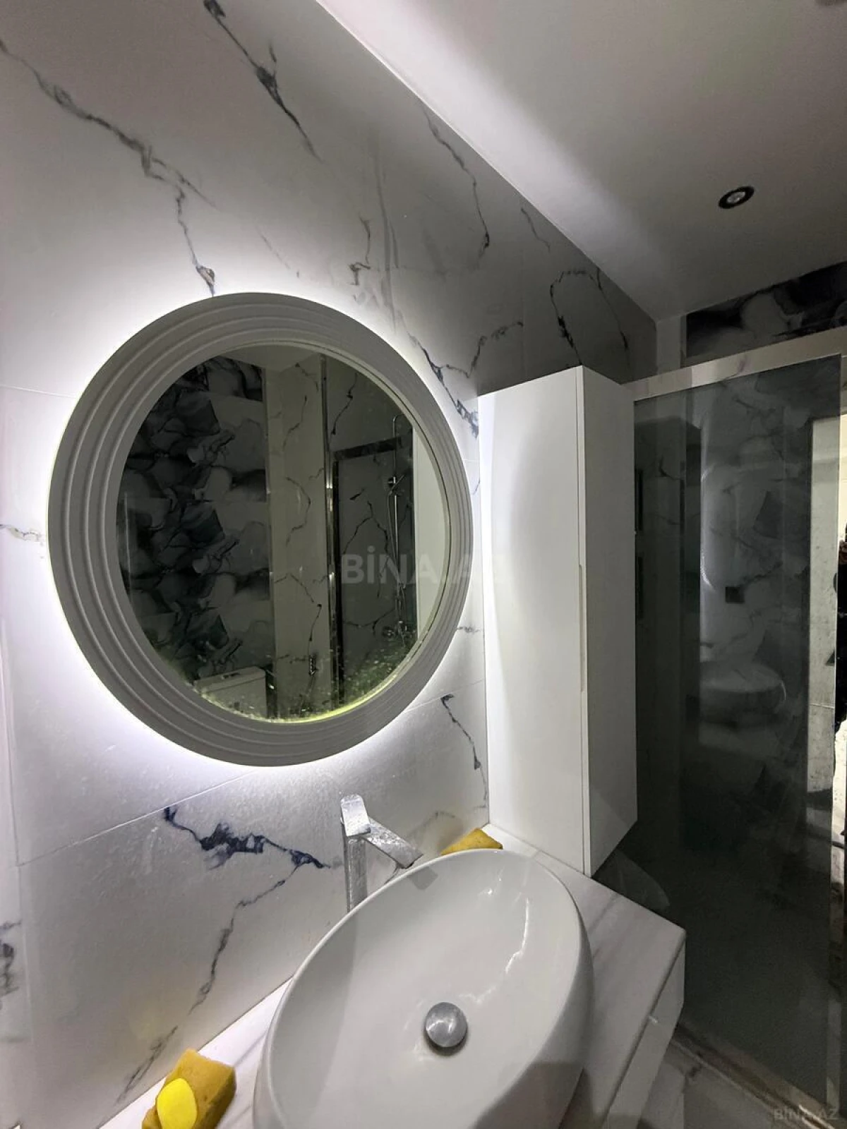 Satılır 4 otaqlı mənzil 144 m²