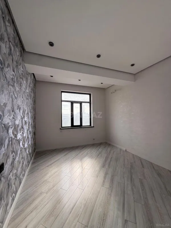 Satılır 4 otaqlı mənzil 144 m²