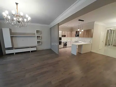 Satılır 3 otaqlı mənzil 172 m²