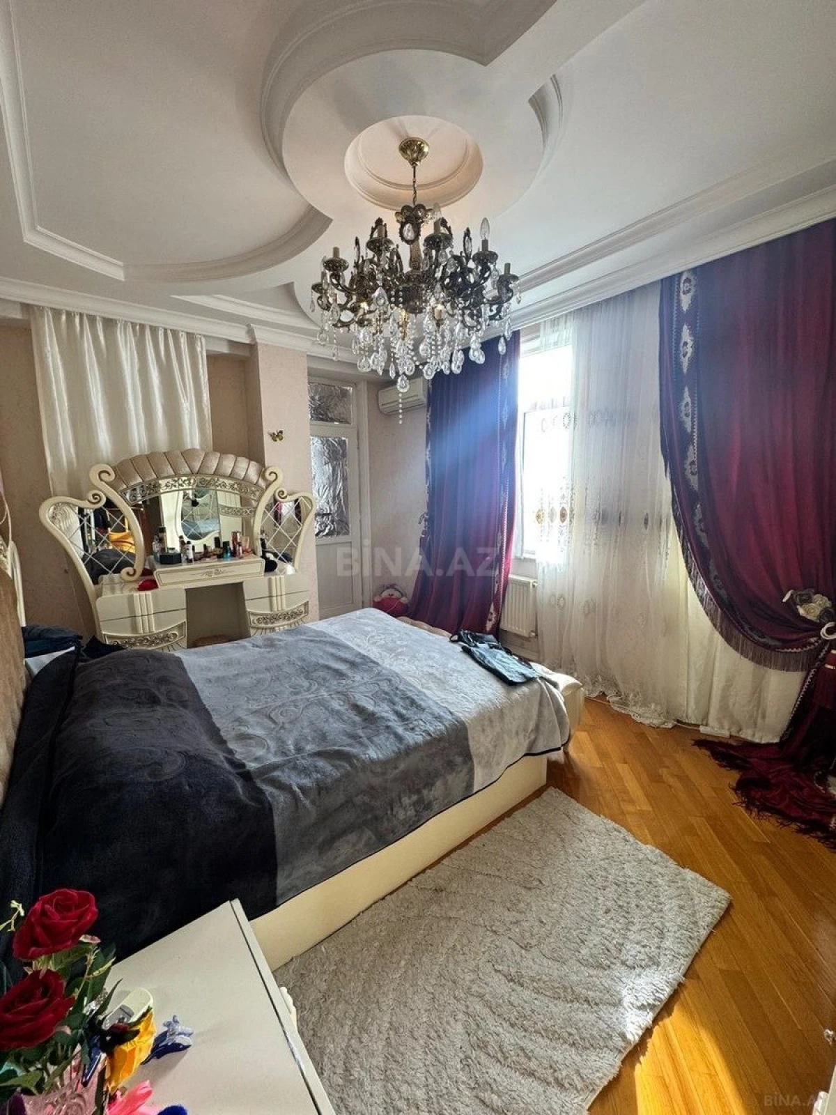 Satılır 3 otaqlı mənzil 150 m²