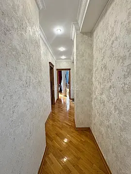 Satılır 3 otaqlı mənzil 150 m²