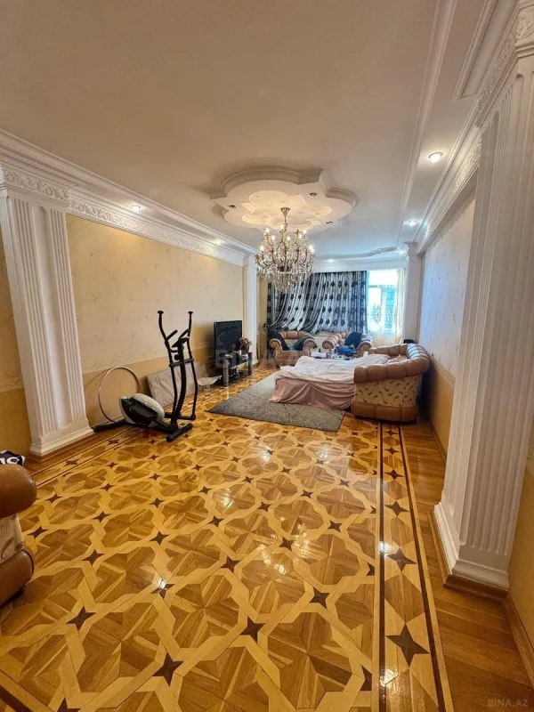 Satılır 3 otaqlı mənzil 150 m²