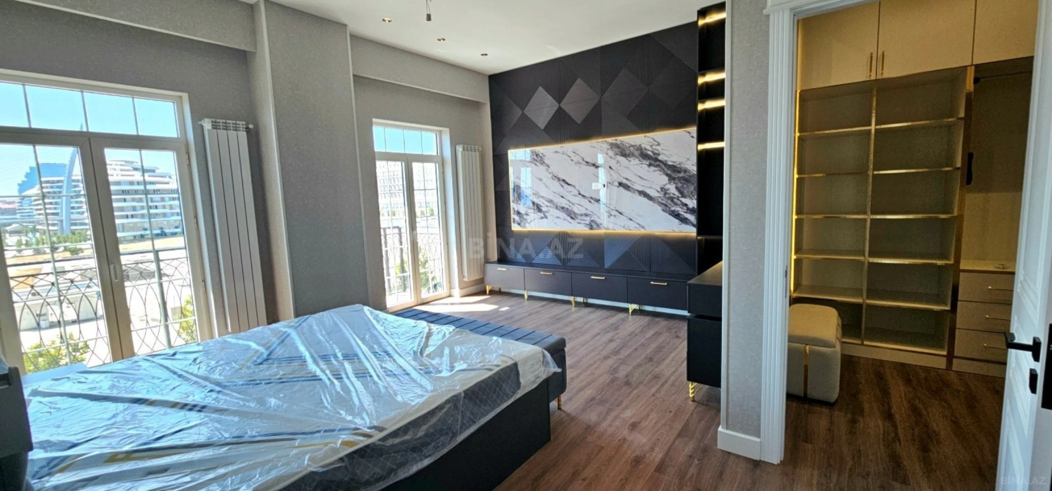 Kirayə verilir 3 otaqlı mənzil 157 m²