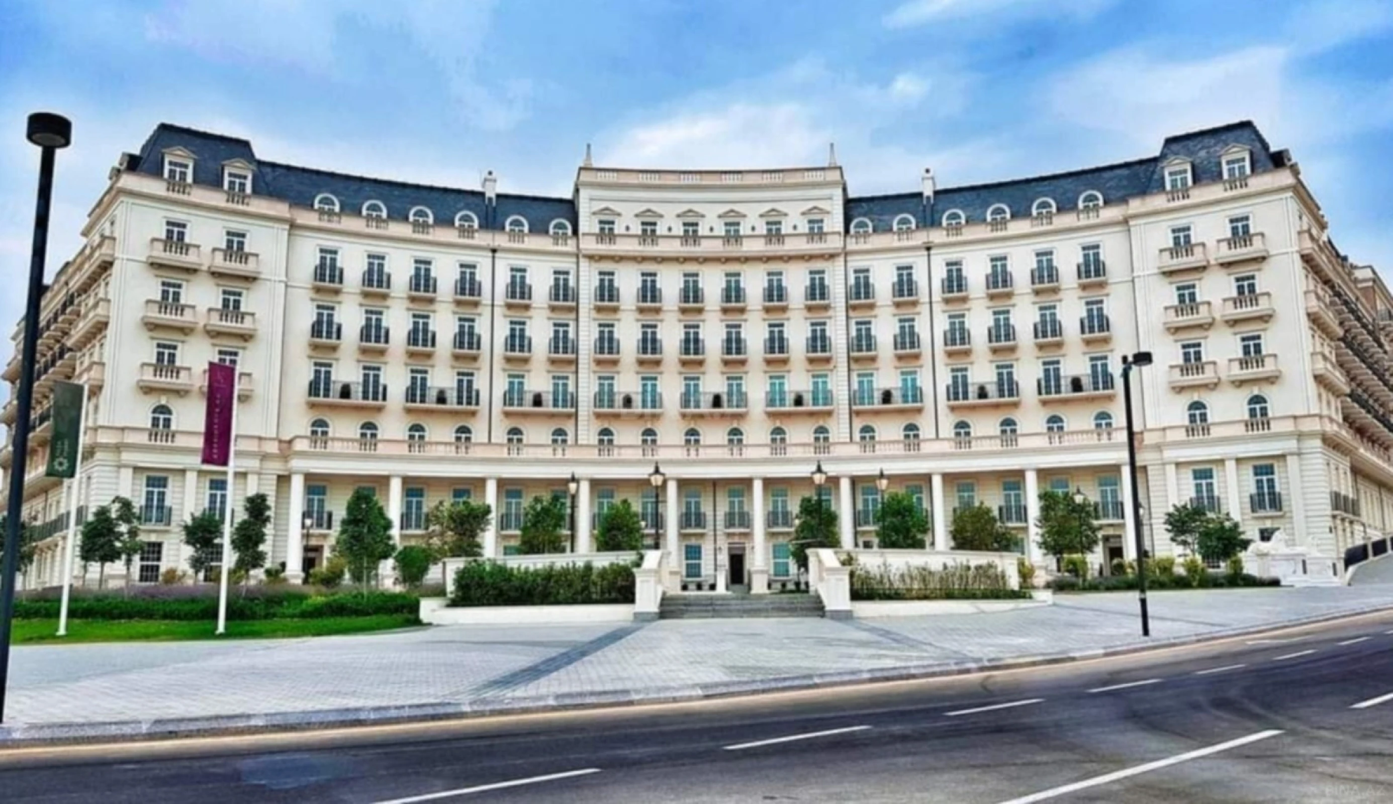 Kirayə verilir 3 otaqlı mənzil 157 m²