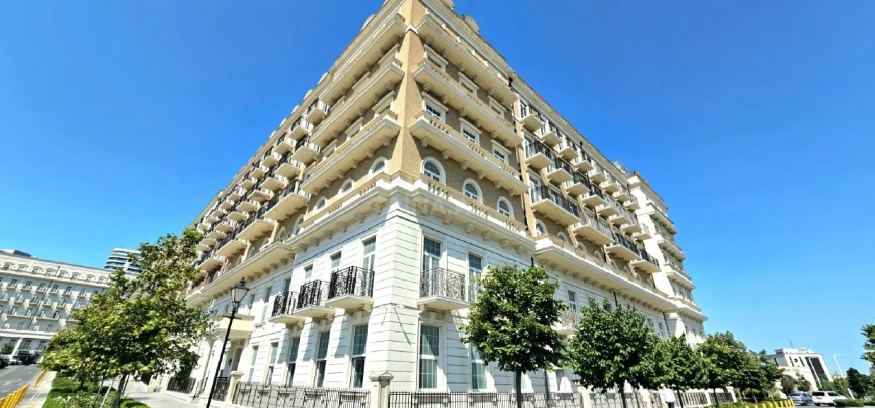 Kirayə verilir 3 otaqlı mənzil 157 m²