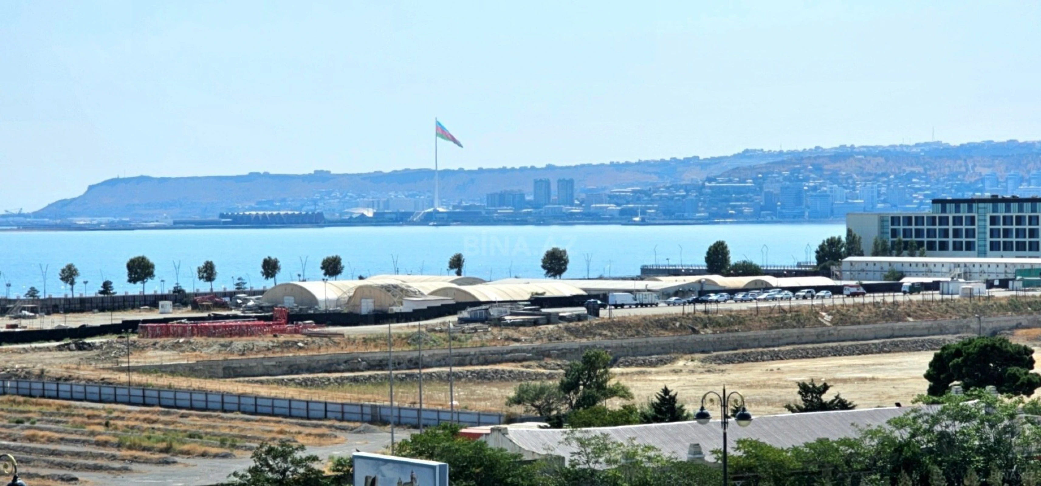 Kirayə verilir 3 otaqlı mənzil 157 m²