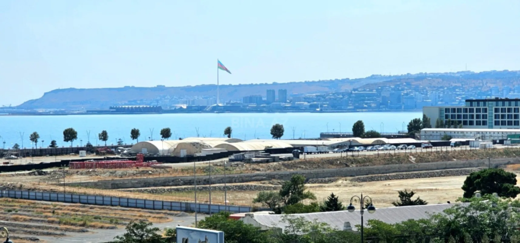 Kirayə verilir 3 otaqlı mənzil 157 m²