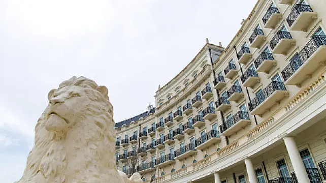 Kirayə verilir 3 otaqlı mənzil 157 m²