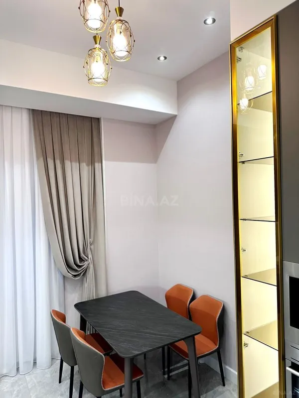 Kirayə verilir 3 otaqlı mənzil 157 m²