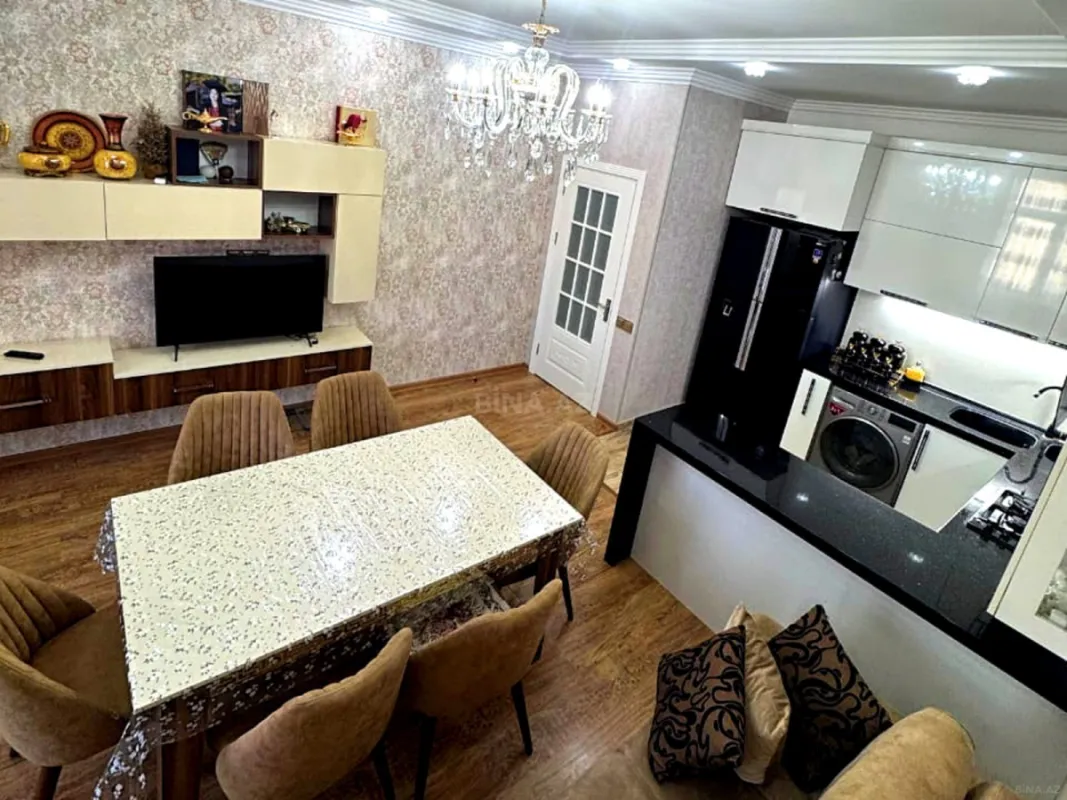 Satılır 2 otaqlı mənzil 74 m²