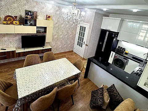 Satılır 2 otaqlı mənzil 74 m²