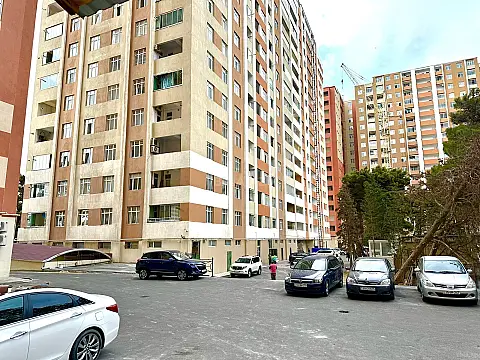 Satılır 2 otaqlı mənzil 74 m²