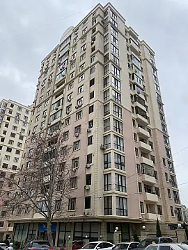 Satılır 3 otaqlı mənzil 117 m² — Bakı 3 otaq 117.00 m²