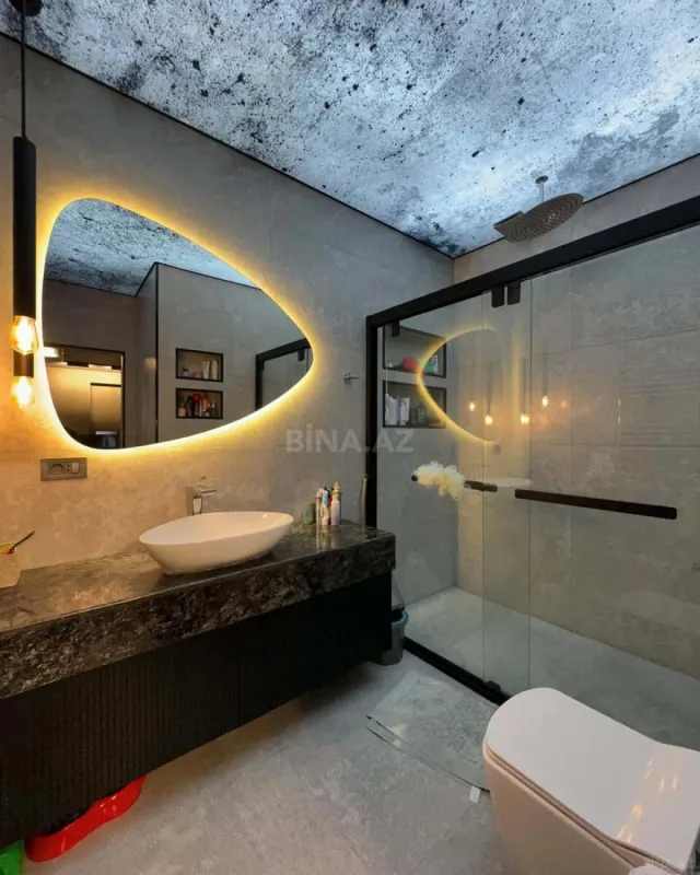 Satılır 3 otaqlı mənzil 148 m²