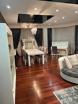 Satılır 4 otaqlı mənzil 202 m²