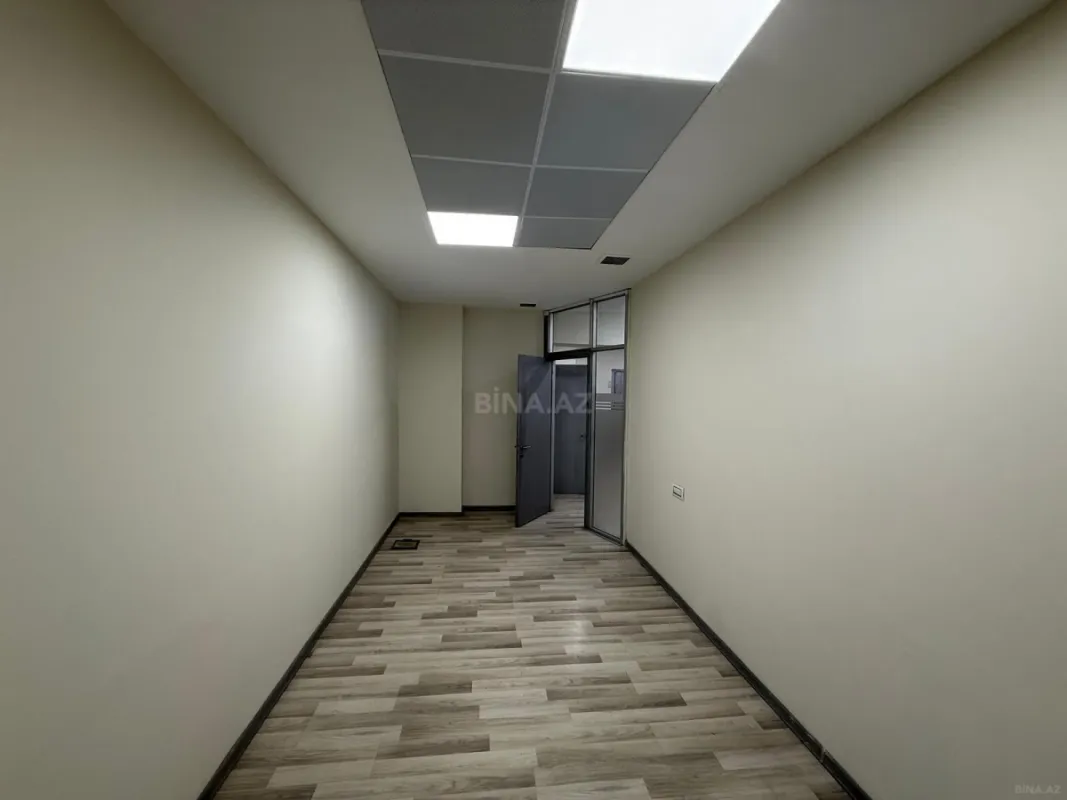 Kirayə verilir 4 otaqlı ofis 122 m²