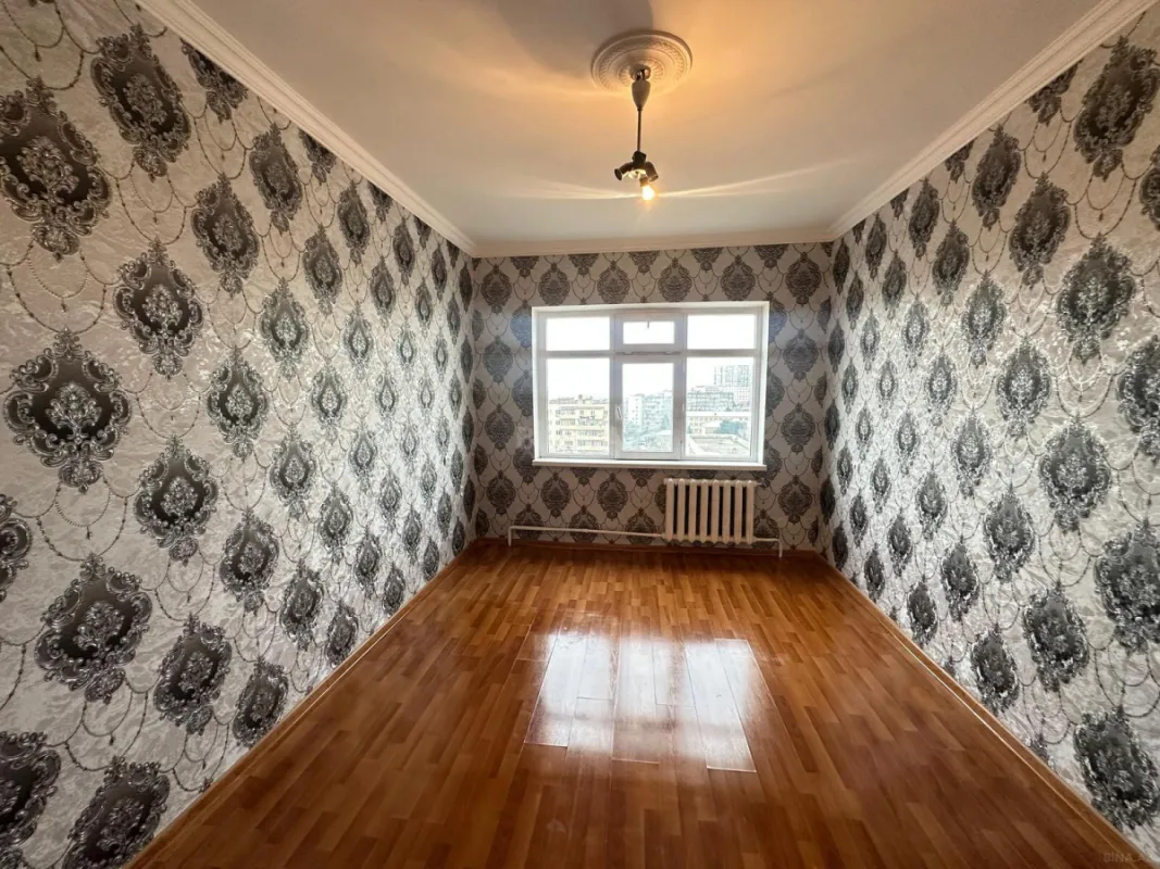 Satılır 4 otaqlı mənzil 100 m²