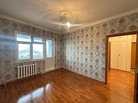 Satılır 4 otaqlı mənzil 100 m²