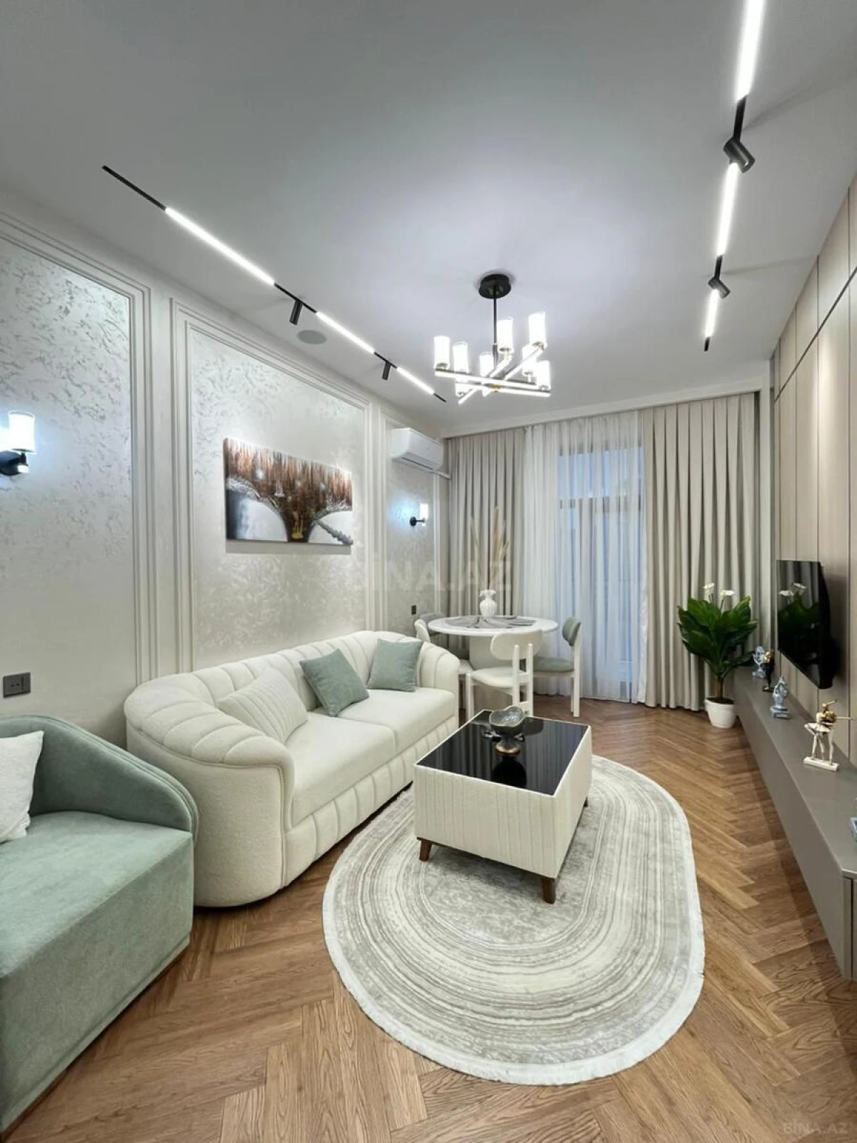 Satılır 2 otaqlı mənzil 63 m²