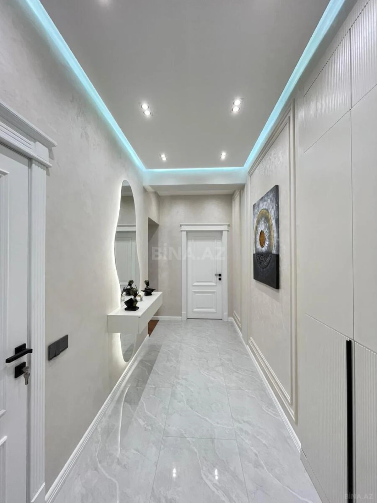 Satılır 2 otaqlı mənzil 63 m²