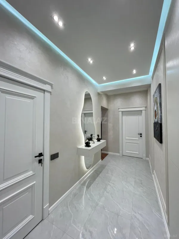 Satılır 2 otaqlı mənzil 63 m²