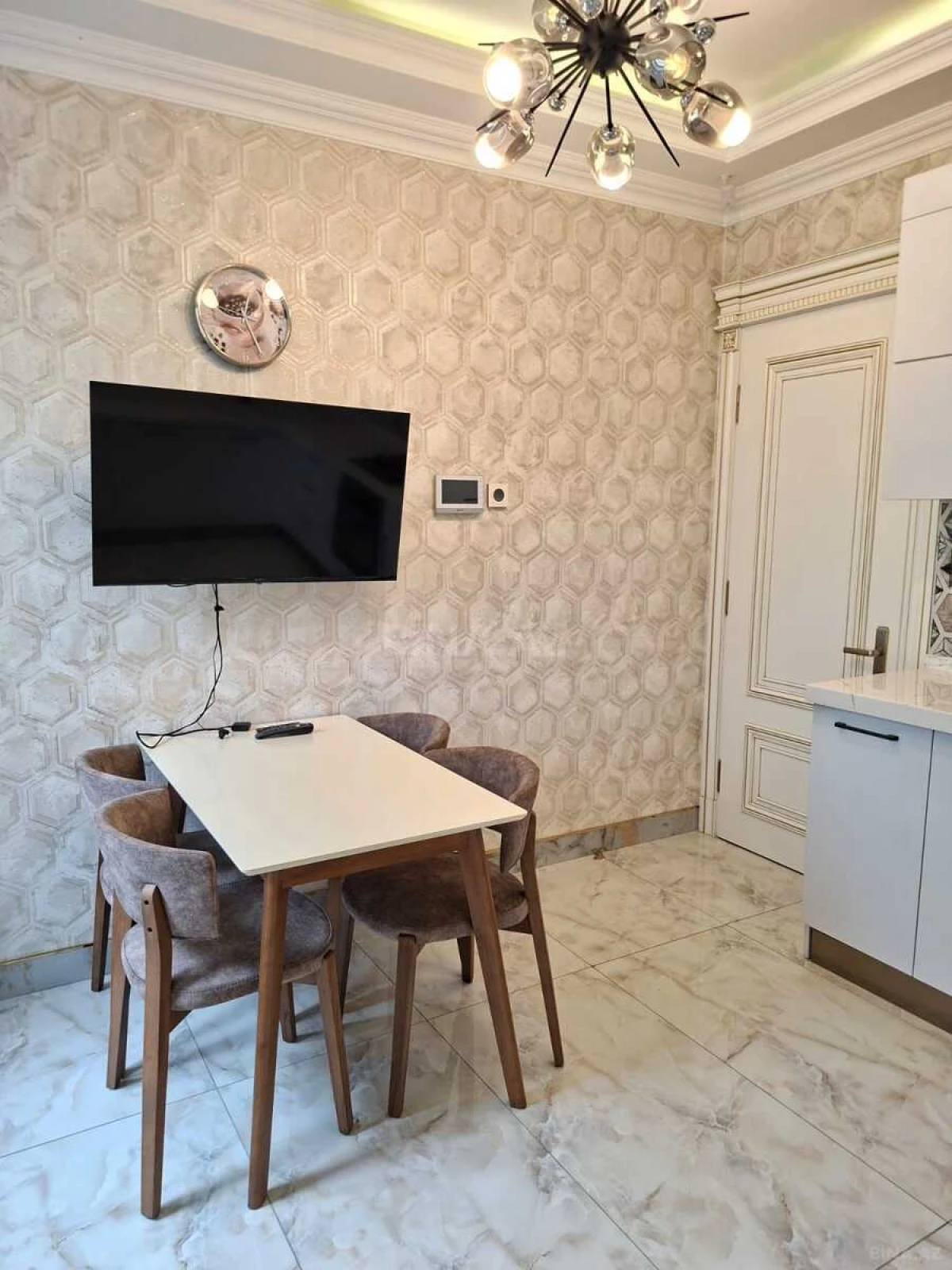 Satılır 2 otaqlı mənzil 80 m²