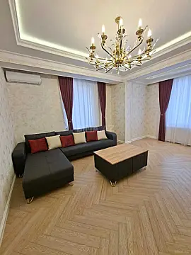Satılır 2 otaqlı mənzil 80 m²