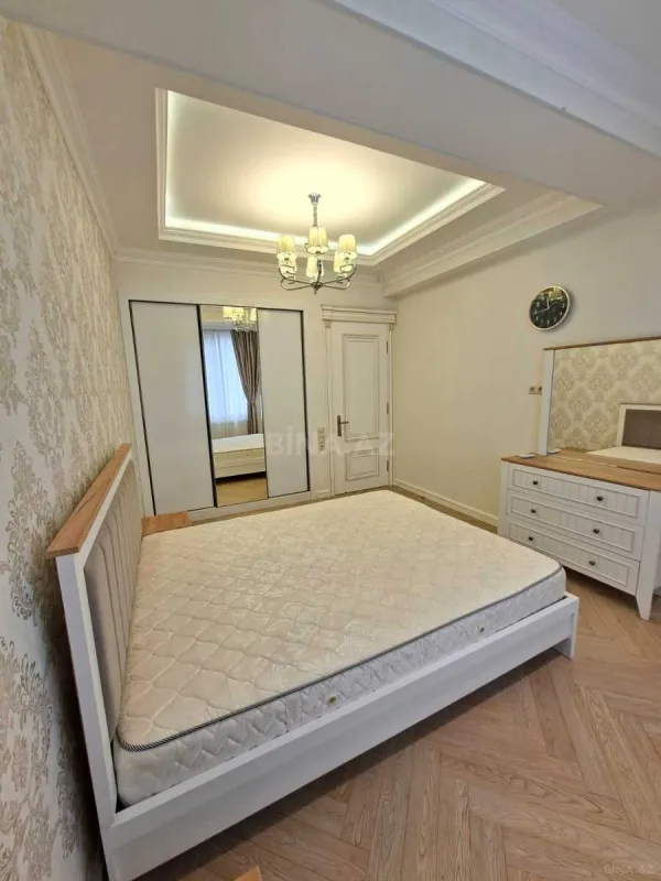 Satılır 2 otaqlı mənzil 80 m²
