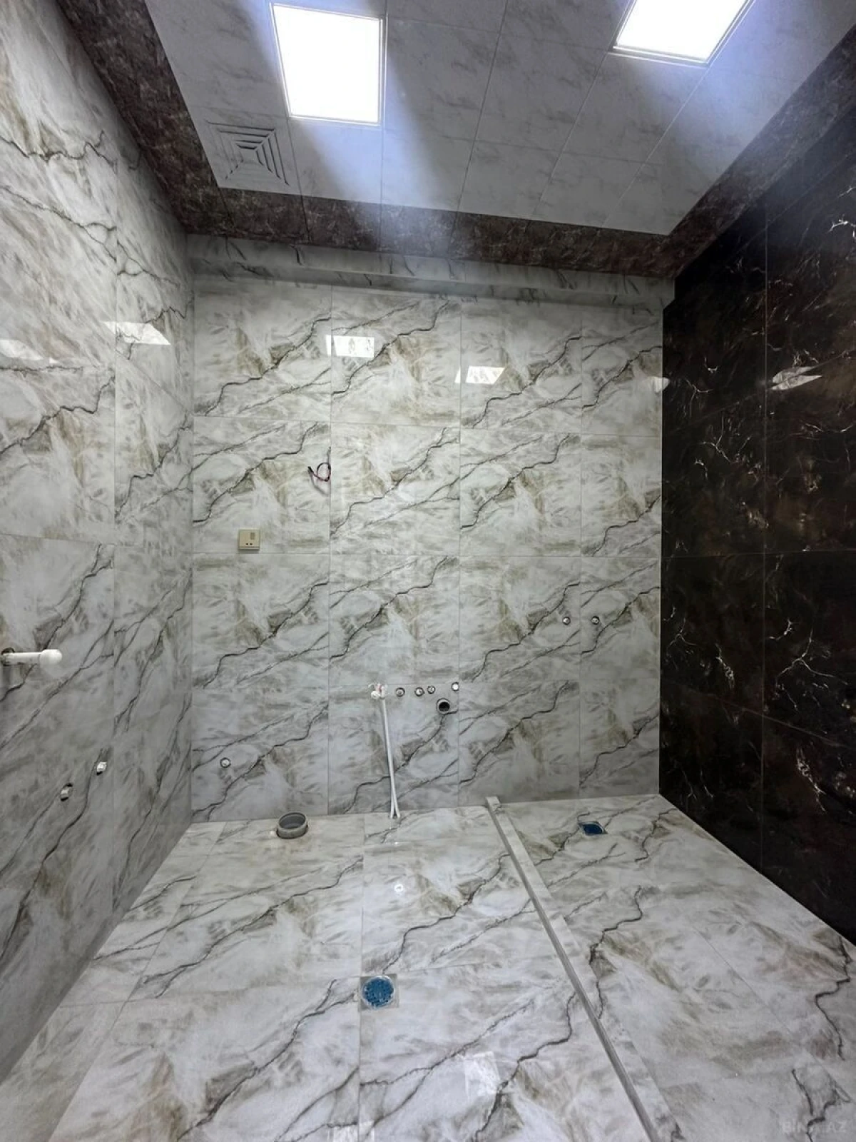 Satılır 2 otaqlı mənzil 60.5 m²