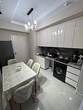 Kirayə verilir 3 otaqlı mənzil 100 m²