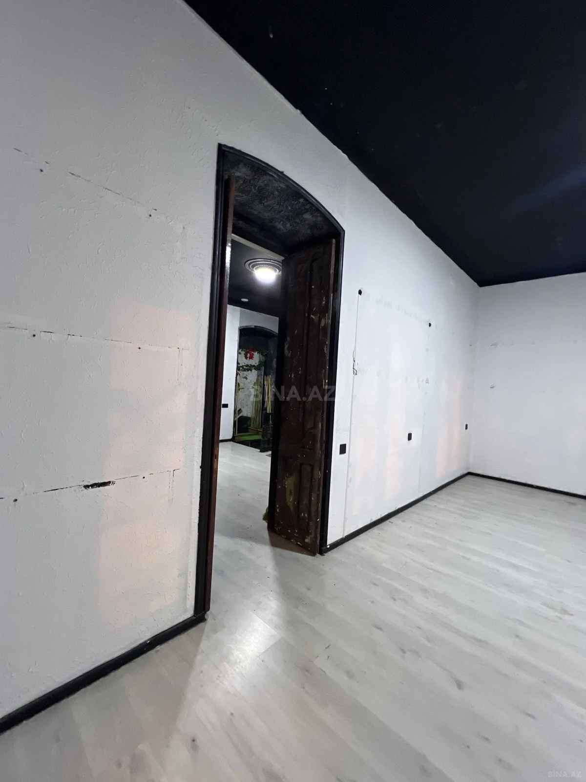 Kirayə verilir 5 otaqlı ofis 150 m²