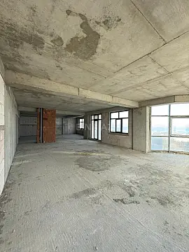 Satılır 4 otaqlı mənzil 185 m²