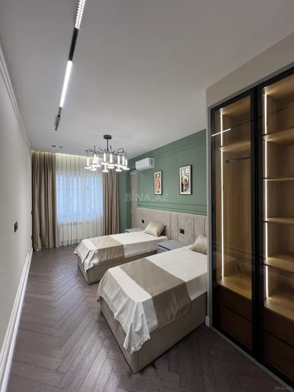 Satılır 3 otaqlı mənzil 98 m²