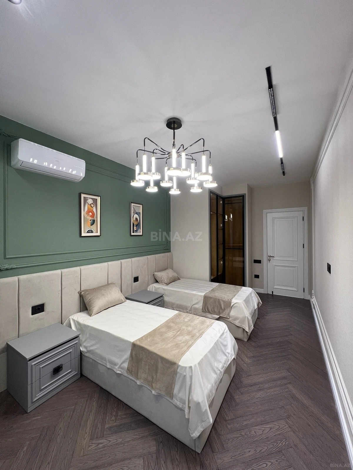 Satılır 3 otaqlı mənzil 98 m²