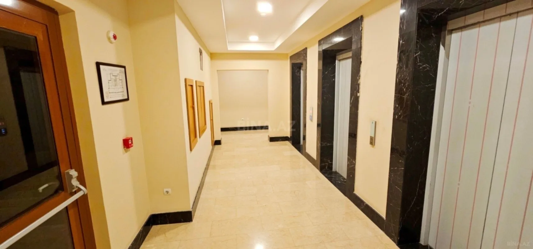 Satılır 6 otaqlı mənzil 400 m²