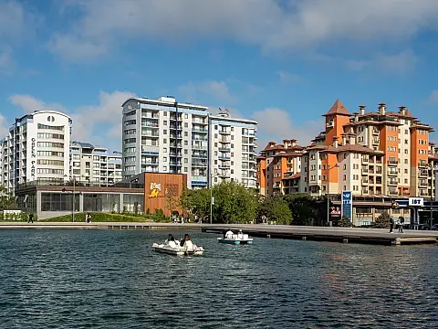 Satılır 6 otaqlı mənzil 400 m²