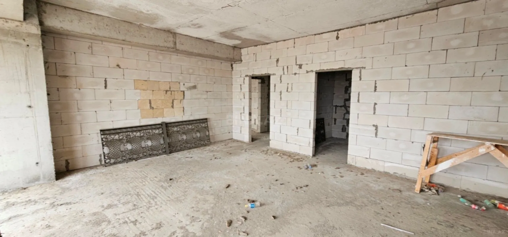 Satılır 6 otaqlı mənzil 400 m²