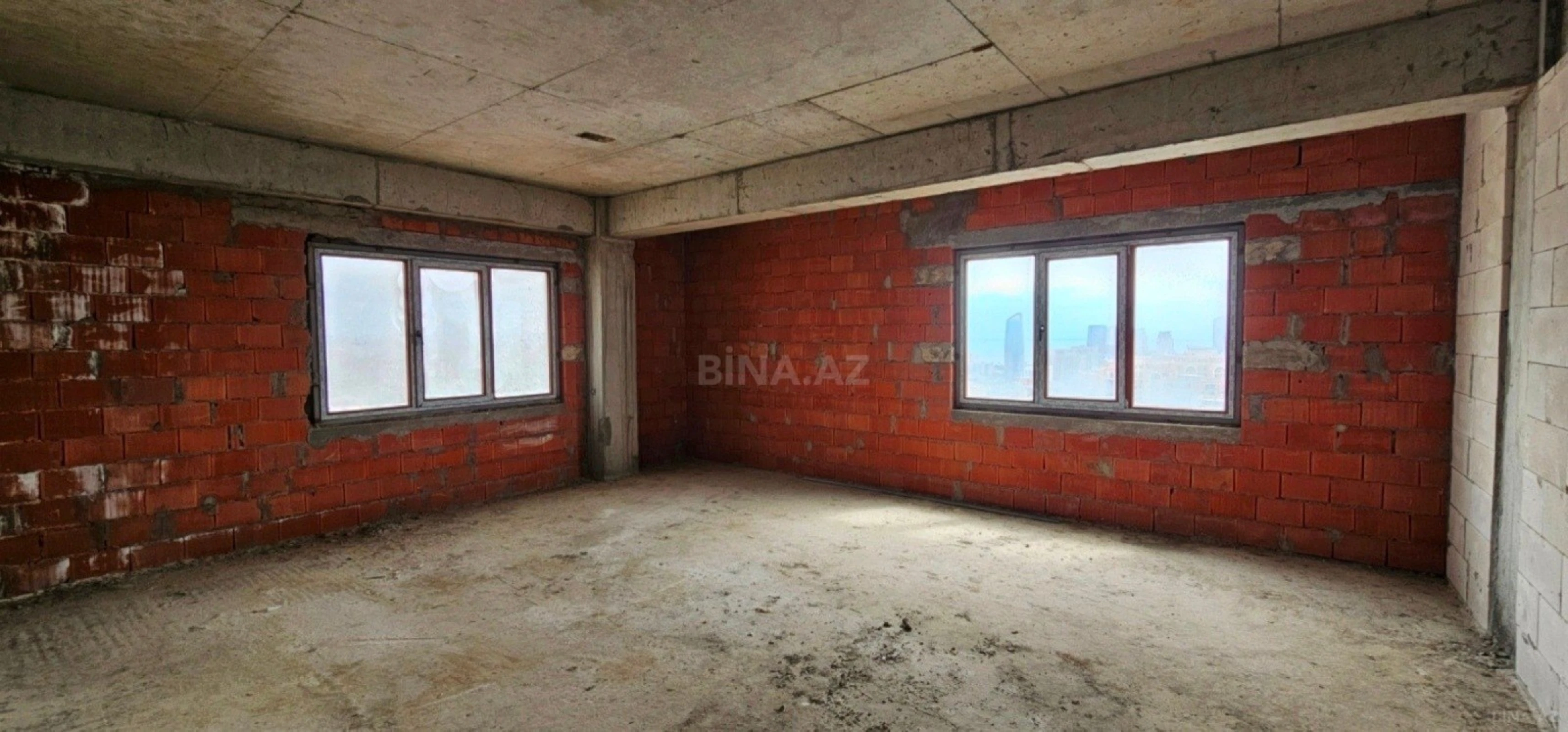 Satılır 6 otaqlı mənzil 400 m²