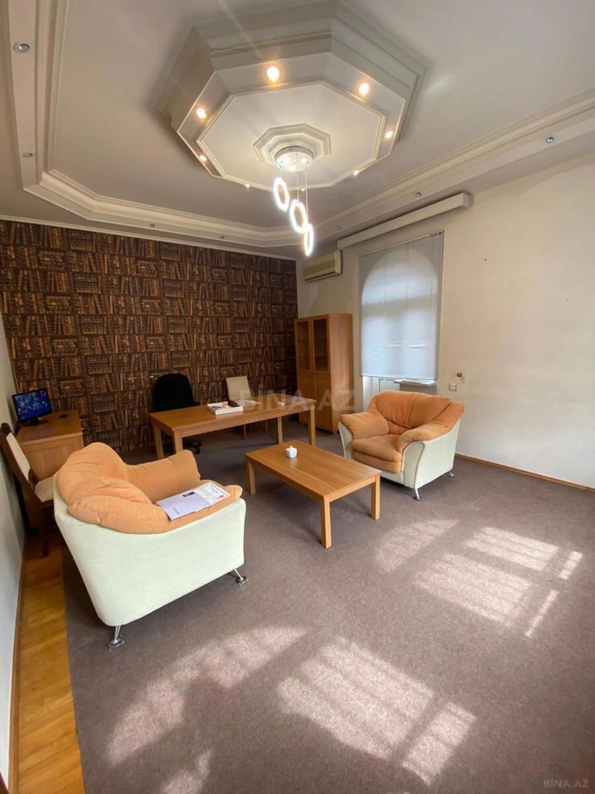 Kirayə verilir 8 otaqlı ofis 480 m²