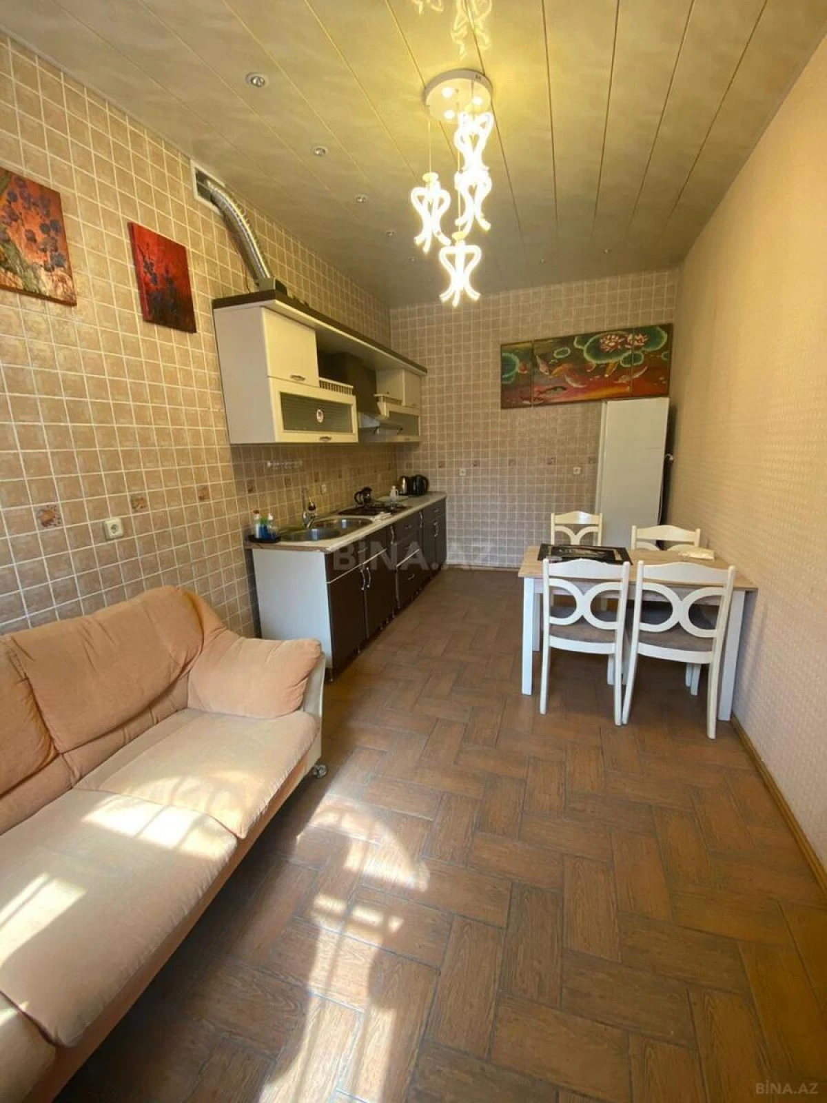 Kirayə verilir 8 otaqlı ofis 480 m²