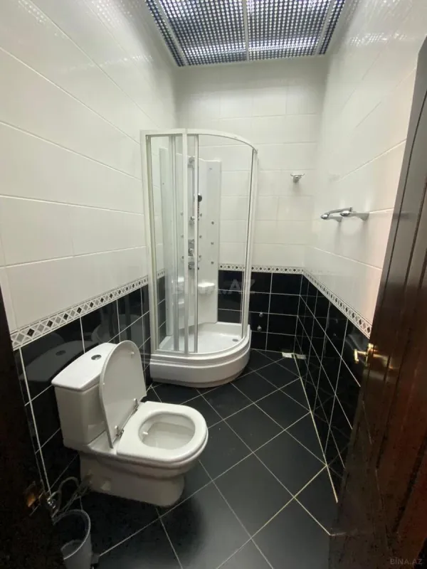 Kirayə verilir 8 otaqlı ofis 480 m²