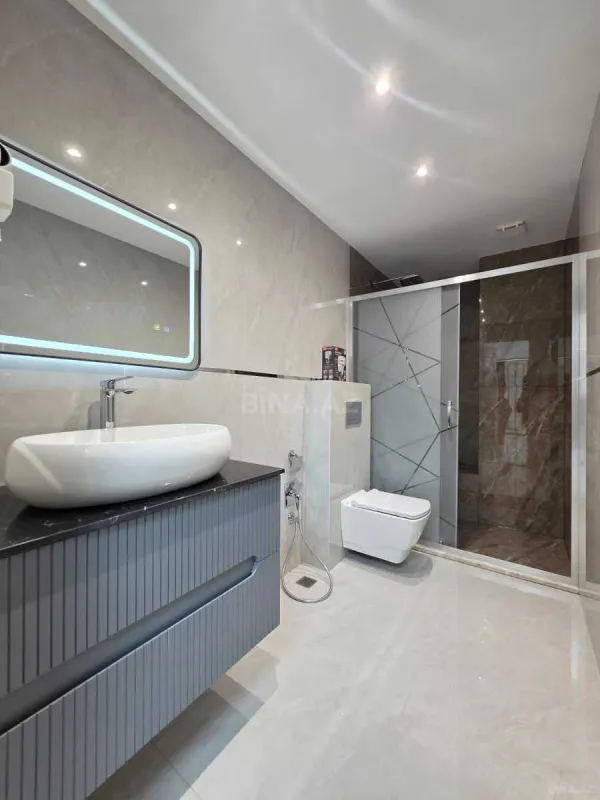 Satılır 3 otaqlı mənzil 127 m²