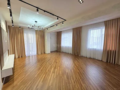 Satılır 3 otaqlı mənzil 127 m²