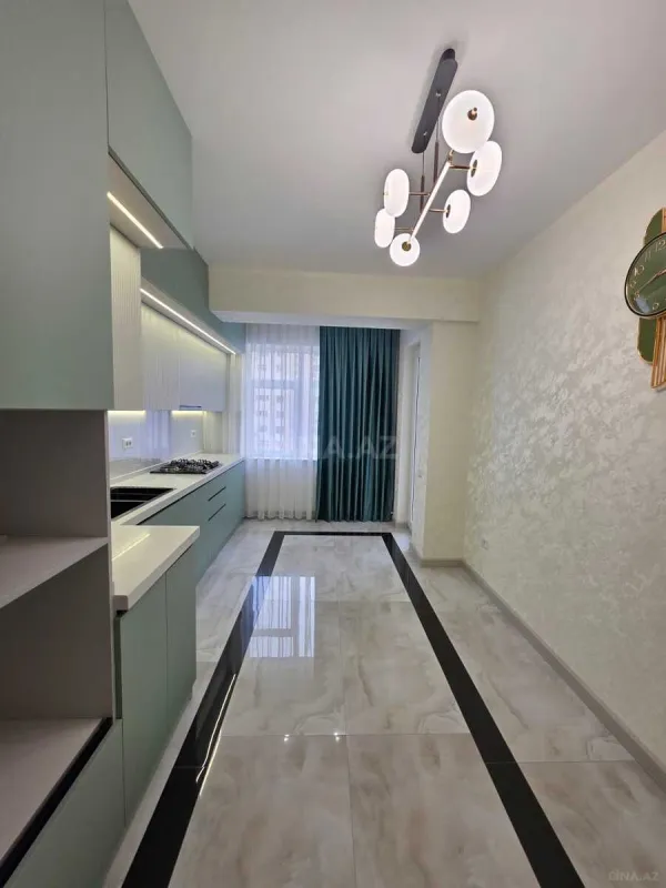 Satılır 3 otaqlı mənzil 127 m²