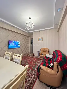 Satılır 2 otaqlı mənzil 73 m²